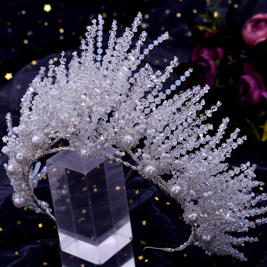 An Elegant Bride's Crown Artificial Crystal Wedding Hair Accessory for Women's Party and Ball