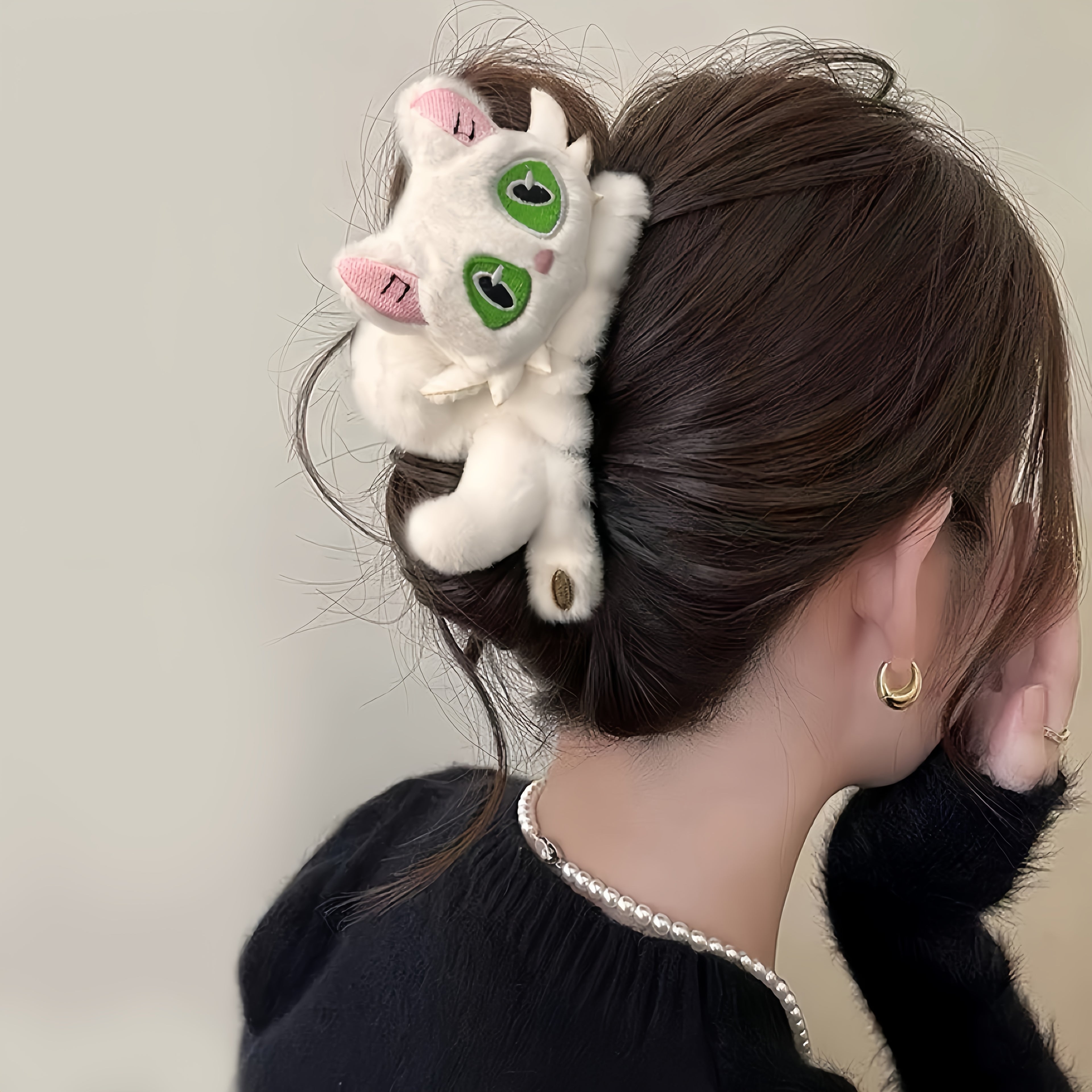 Cute 3D Cat Claw Hair Clip - Large Shark Clip with Expressive Eyes, Secure Hold for Women'S Updos